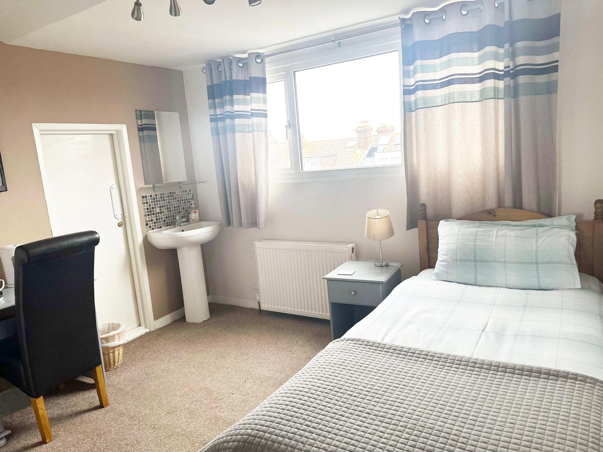 Esk Vale Guest House Portsmouth Ngoại thất bức ảnh