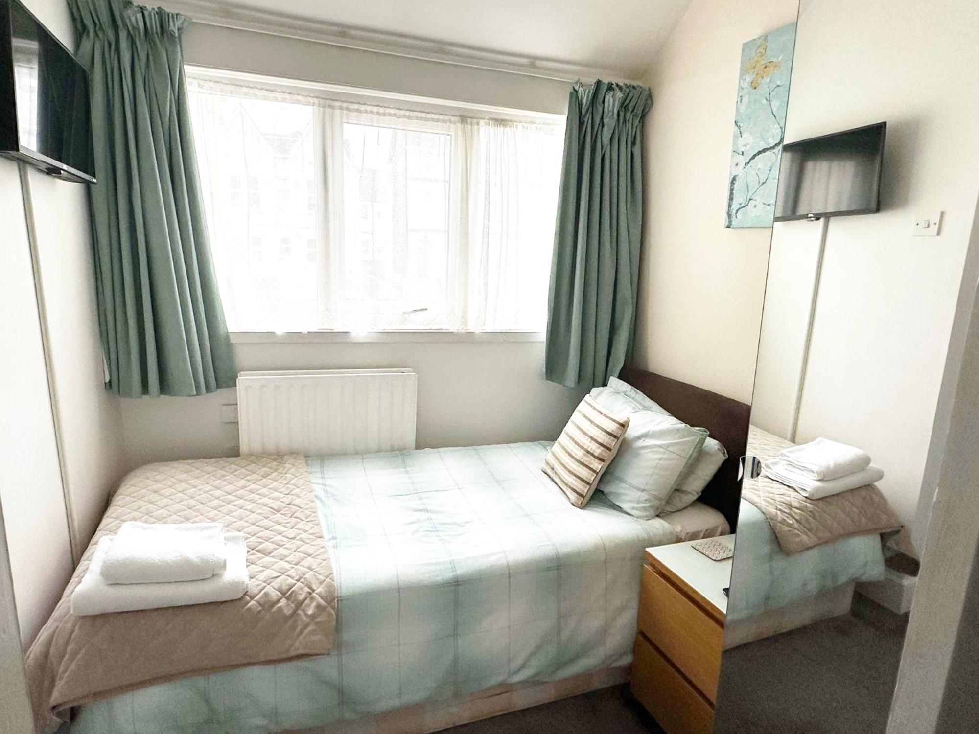 Esk Vale Guest House Portsmouth Ngoại thất bức ảnh